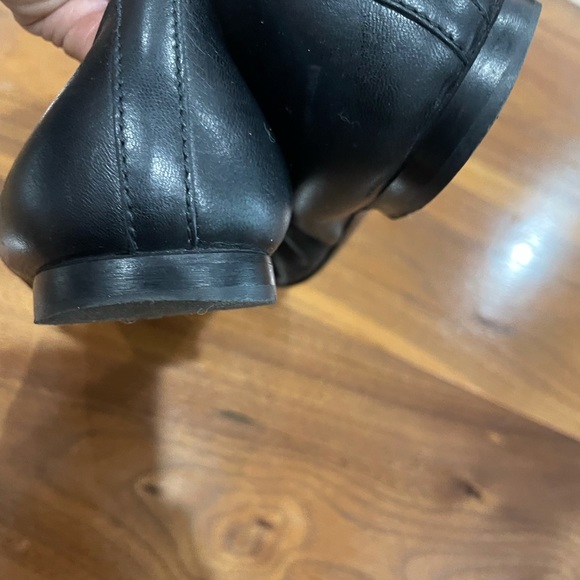 AGL Black Ballet Flat with Patent Leather Toe Cap, Gold Chain Hardware, Size 36 - Picture 4 of 5